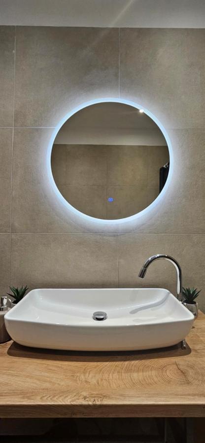 Betty Apartments Borik - Whole Ground Floor روفينج المظهر الخارجي الصورة