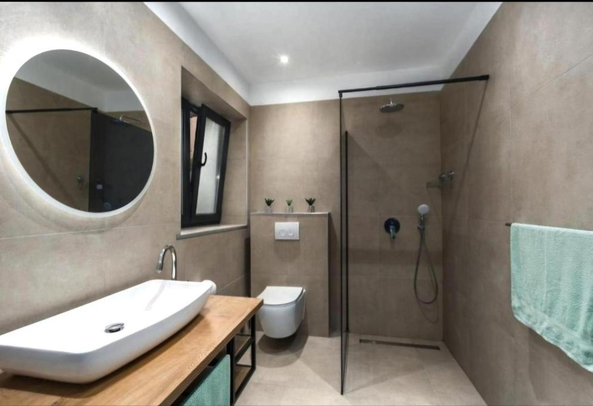 Betty Apartments Borik - Whole Ground Floor روفينج المظهر الخارجي الصورة