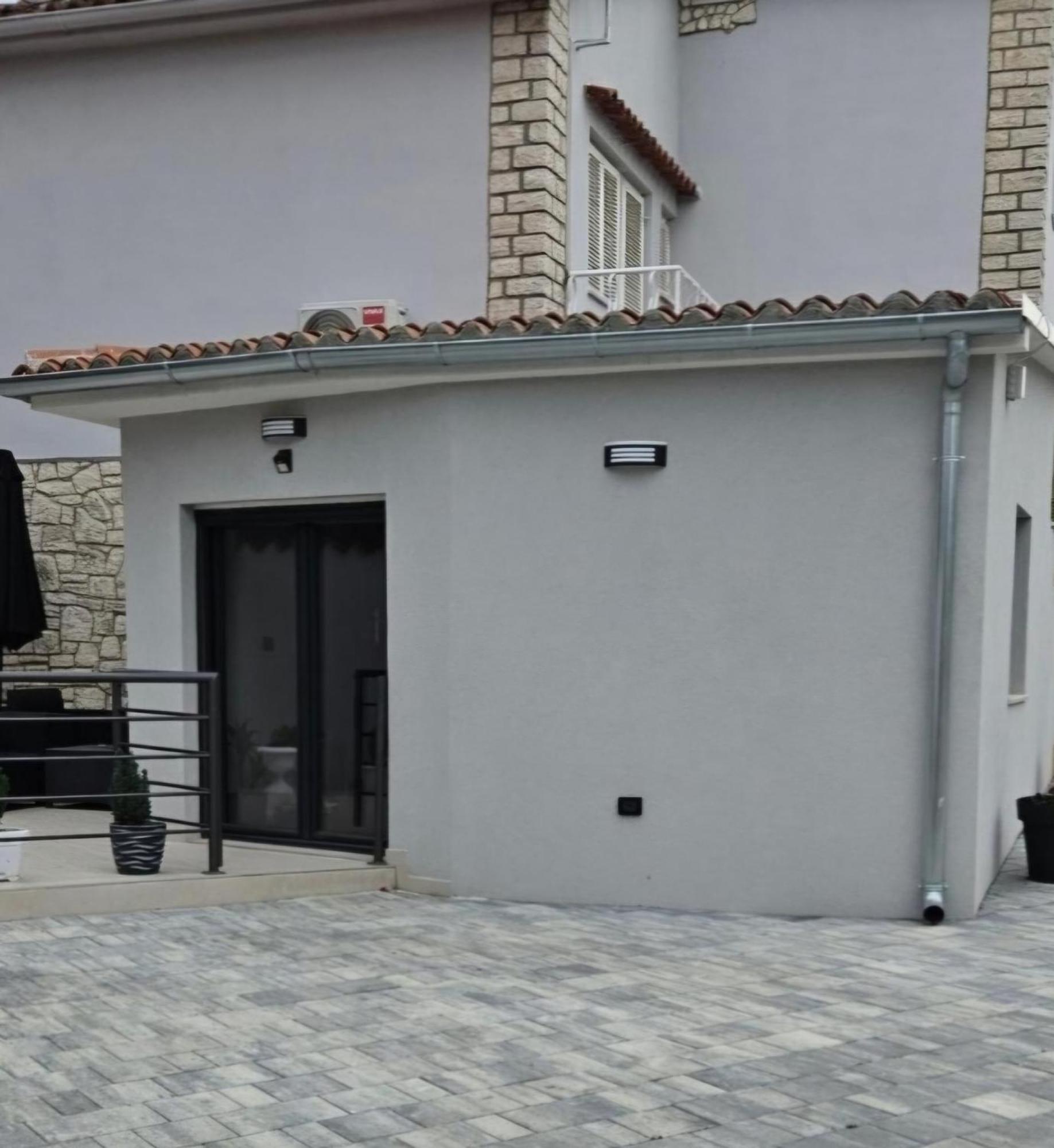 Betty Apartments Borik - Whole Ground Floor روفينج المظهر الخارجي الصورة